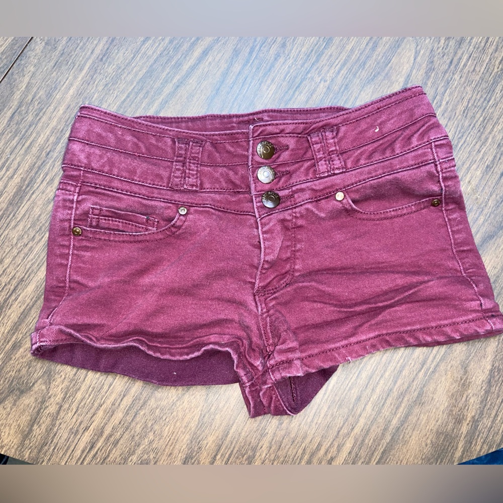 Short jean shorts